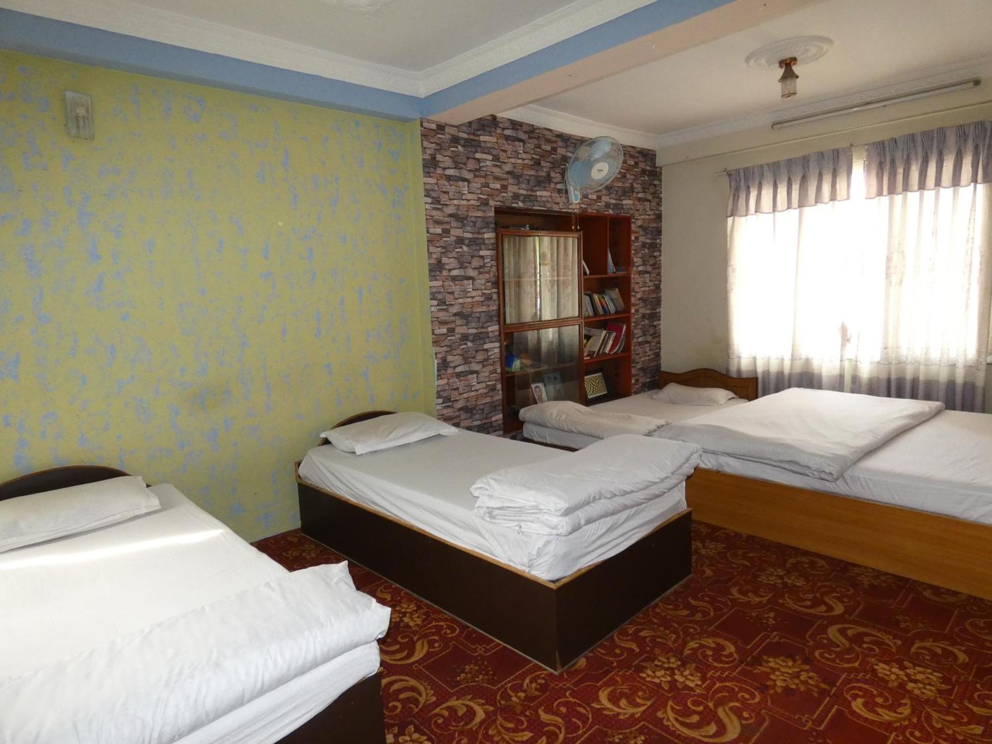 Sara'S Backpackers Hotel Kathmandu Exterior foto